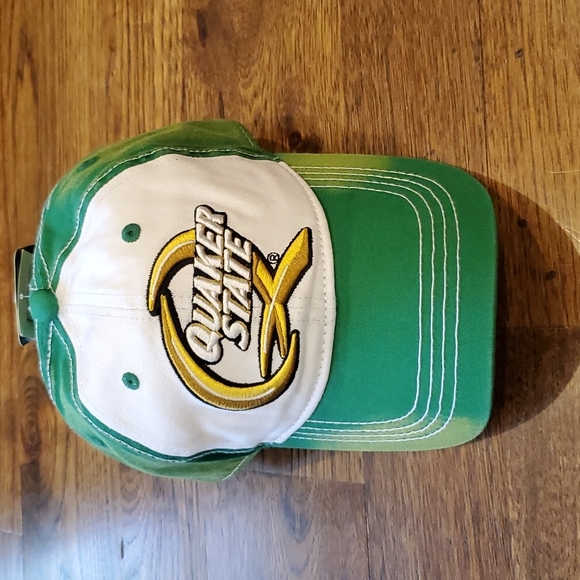 Mens Quaker State distressed green & white snapback hat - Picture 1 of 5